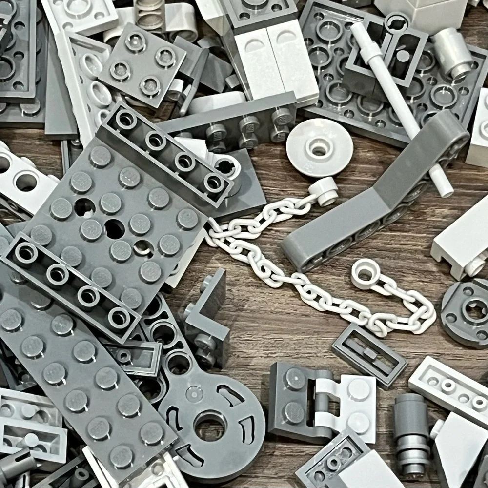 Lot Of Gray Lego Pieces From Various Sets 9.4 Ounces